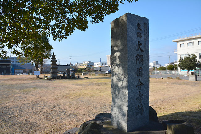 信濃国分寺の本堂